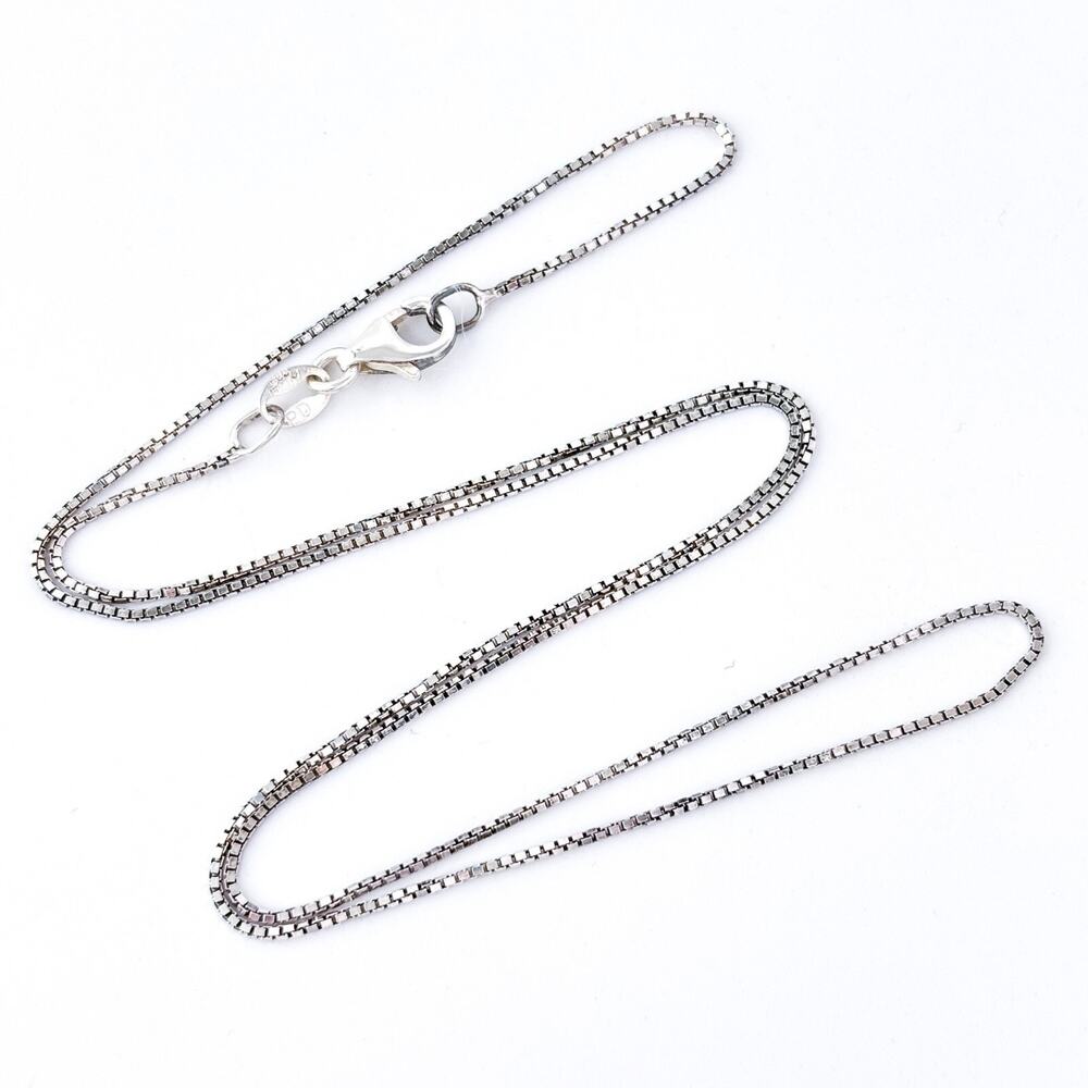 Estate Italy Sterling Silver 925 0.9mm Box Chain Necklace 18"